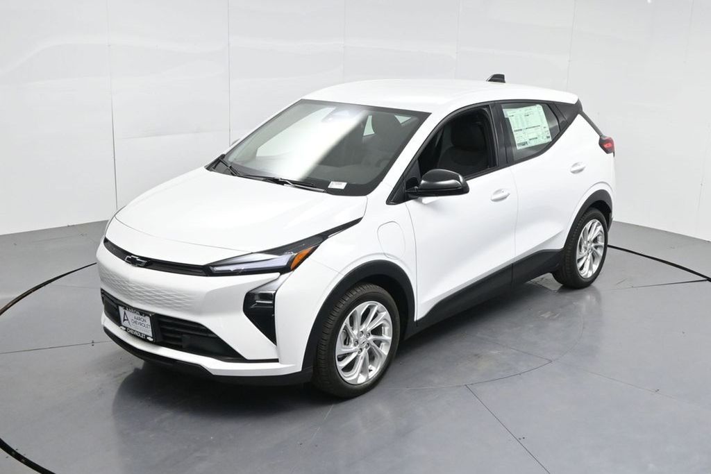 2027 Chevrolet Bolt LT Image 3 of 68