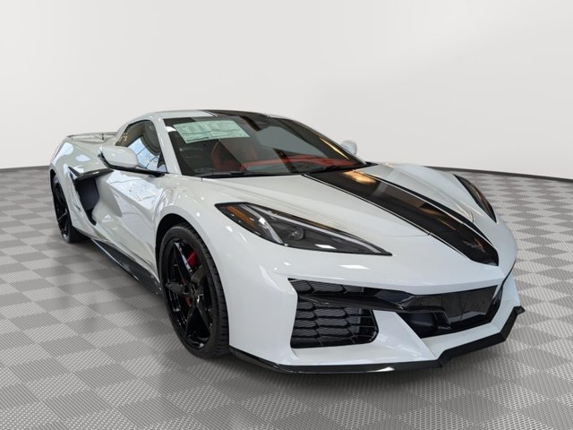 2027 Chevrolet Corvette 3LT Image 2 of 27