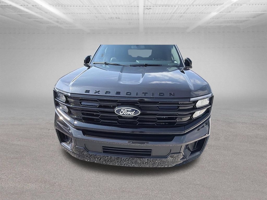 2027 Ford Expedition MAX Platinum Image 3 of 51