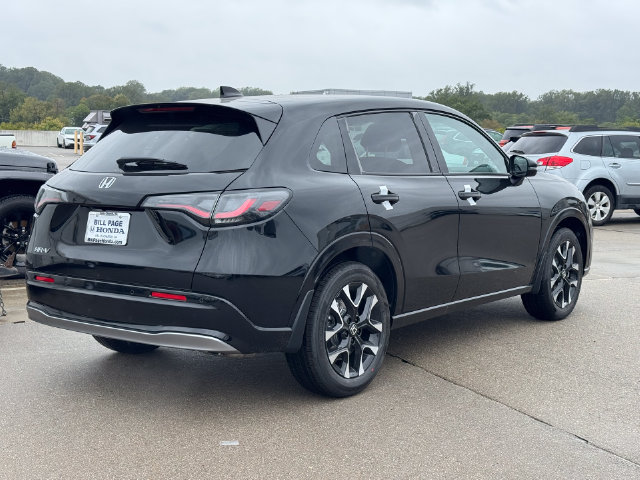 2027 Honda HR-V EX-L Image 3 of 29