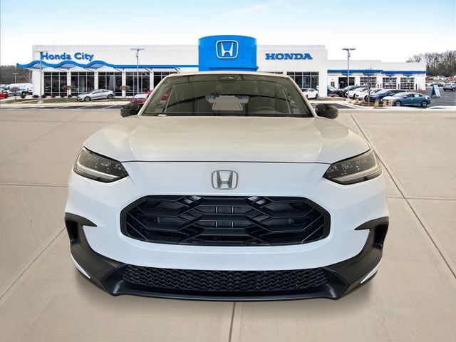 2027 Honda HR-V Sport Image 2 of 26