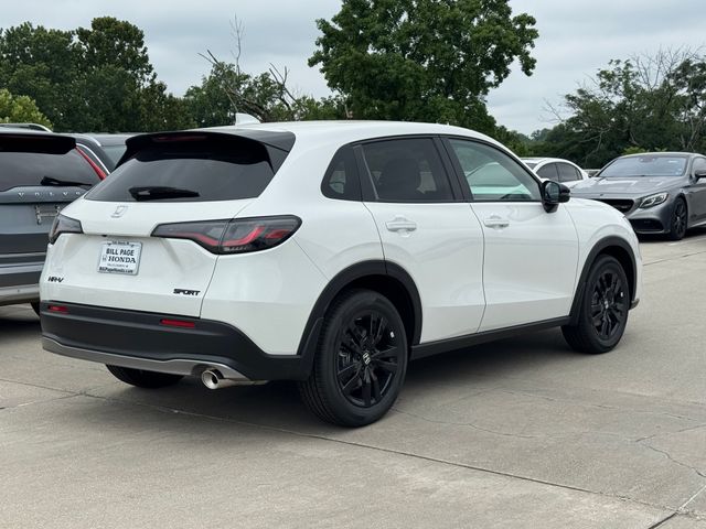 2027 Honda HR-V Sport Image 3 of 28