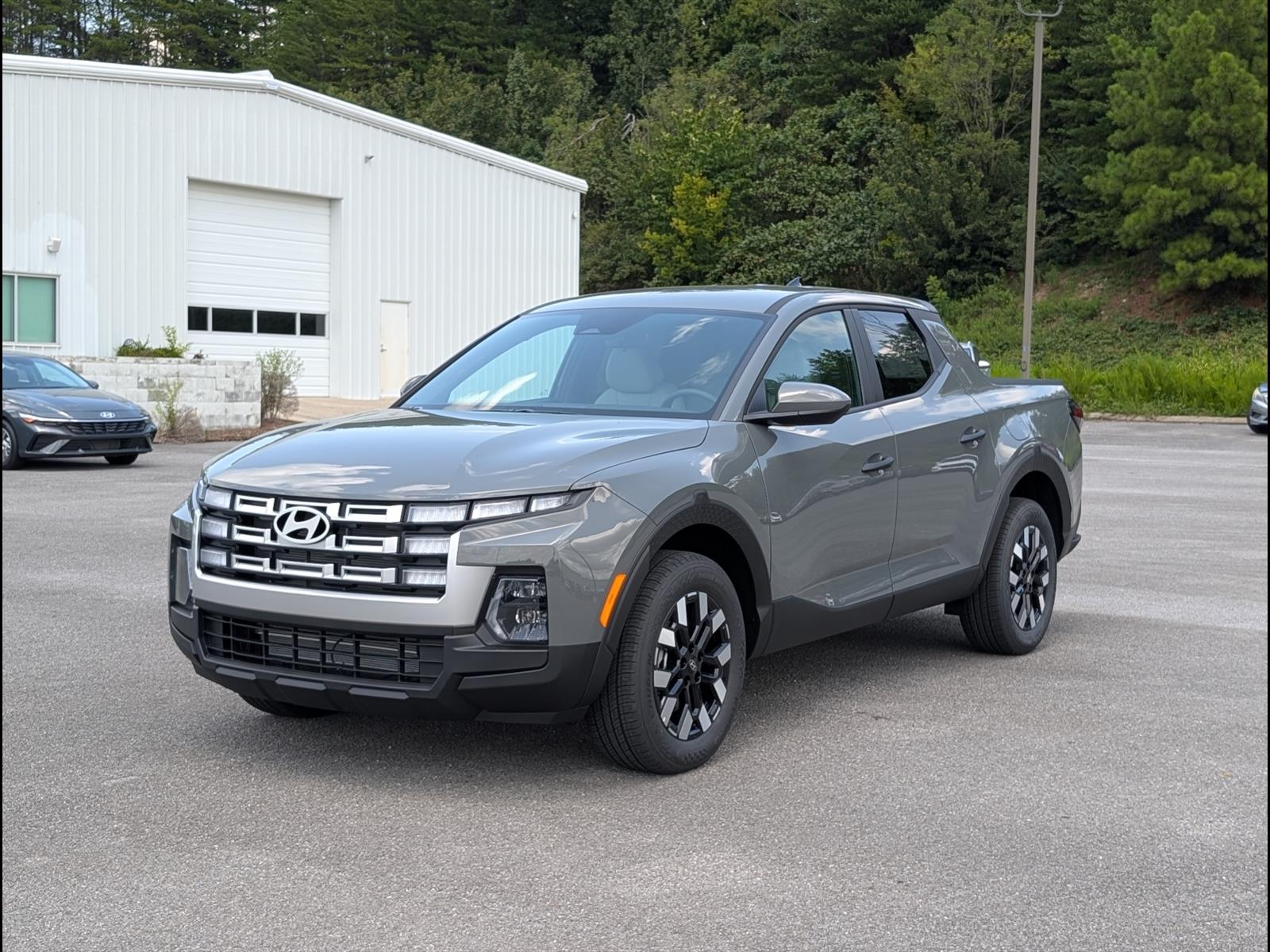 2027 Hyundai Santa Cruz SE Image 1 of 20