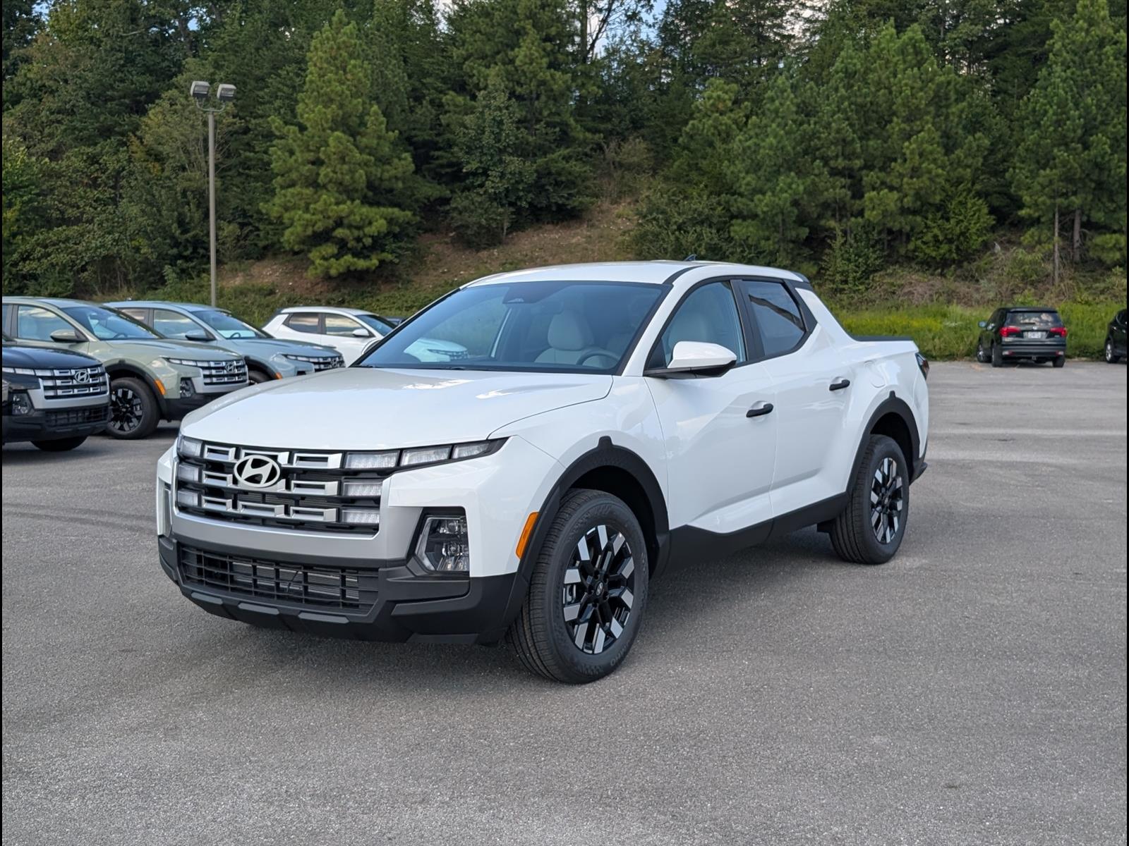 2027 Hyundai Santa Cruz SE Image 1 of 20