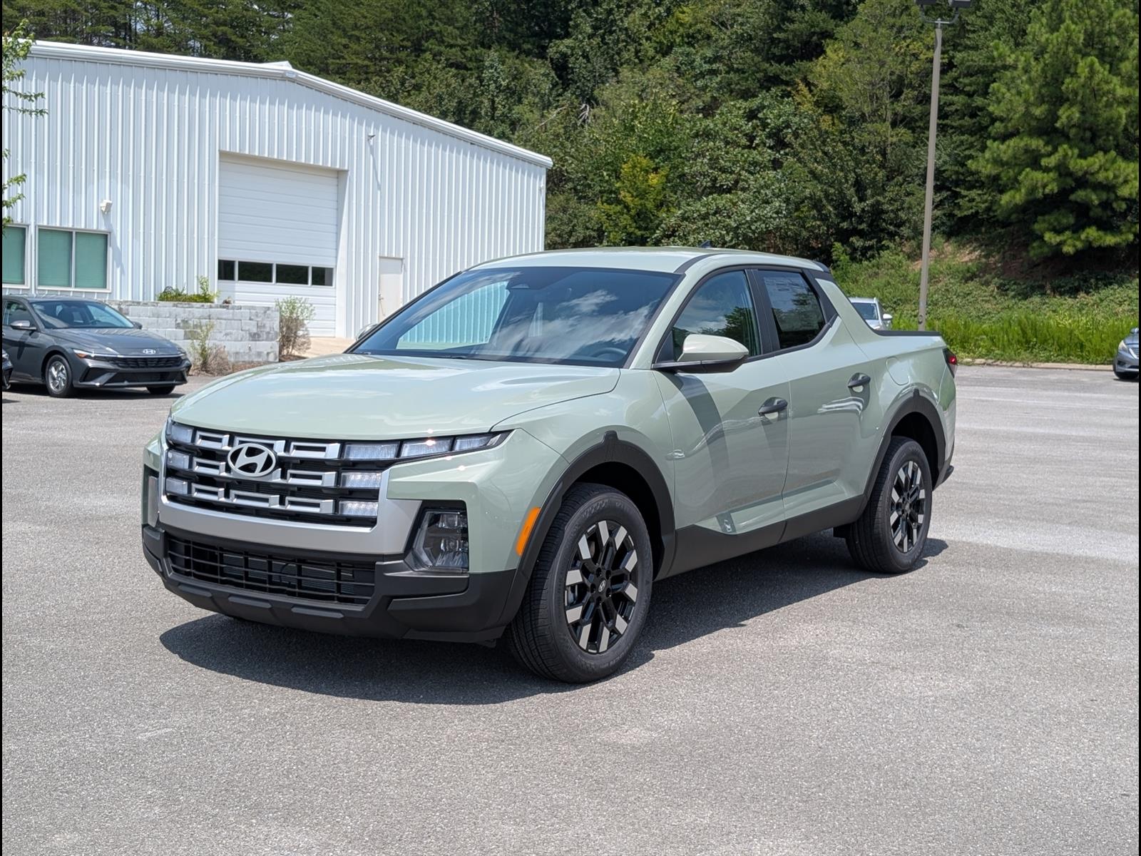 2027 Hyundai Santa Cruz SE Image 1 of 20