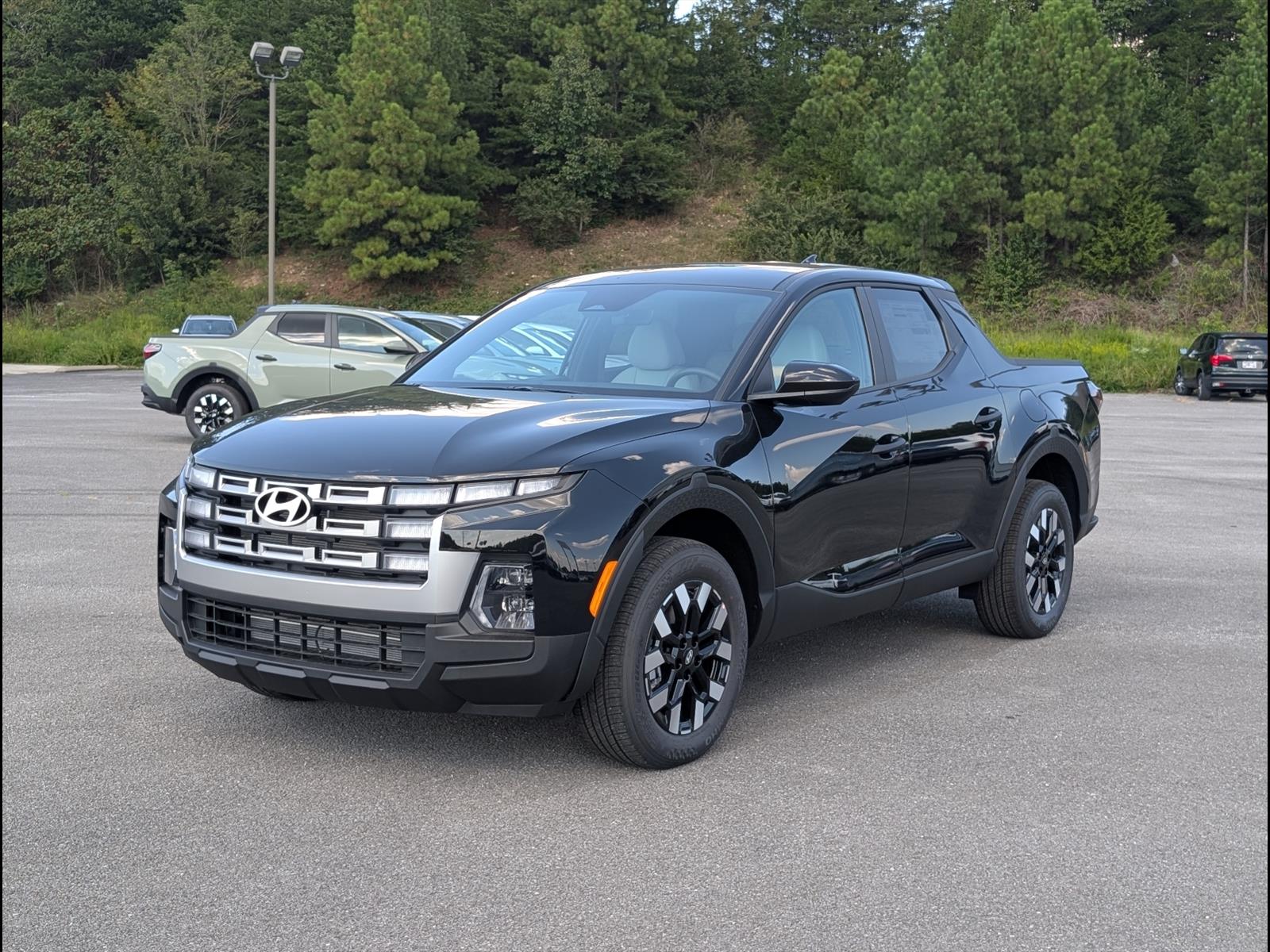 2027 Hyundai Santa Cruz SE Image 1 of 21