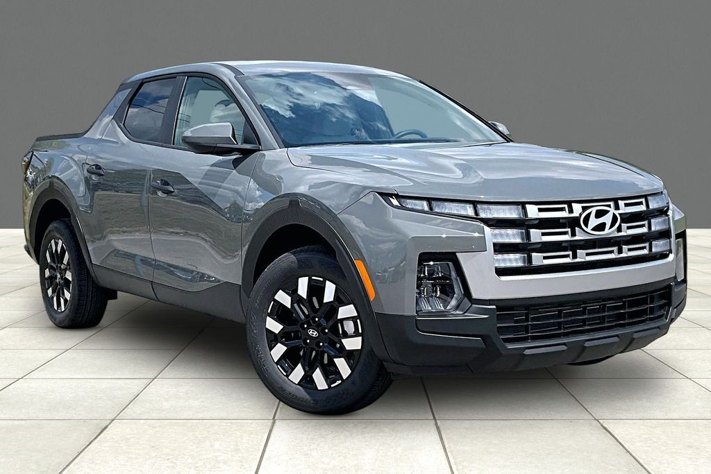 2027 Hyundai Santa Cruz SE Image 2 of 14