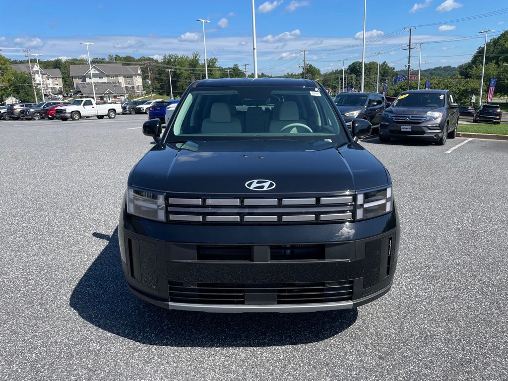 2027 Hyundai Santa Fe SE Image 2 of 20