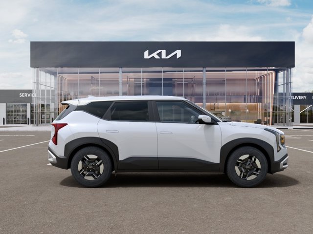 2027 Kia Seltos LX Image 3 of 27