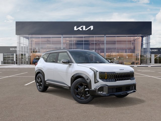 2027 Kia Seltos X-Line S Image 2 of 27