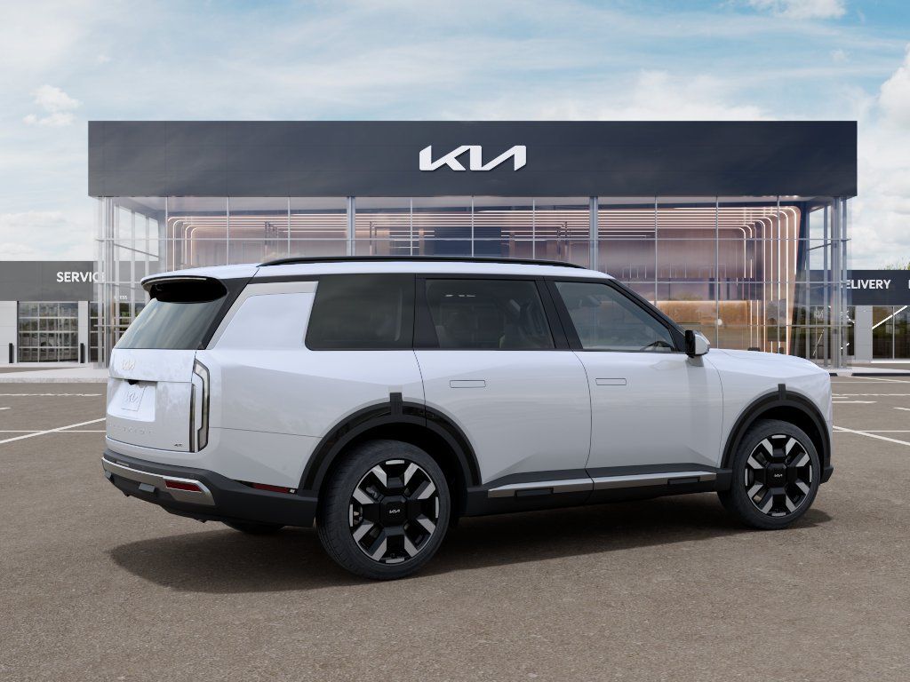 2027 Kia Telluride S Image 3 of 27
