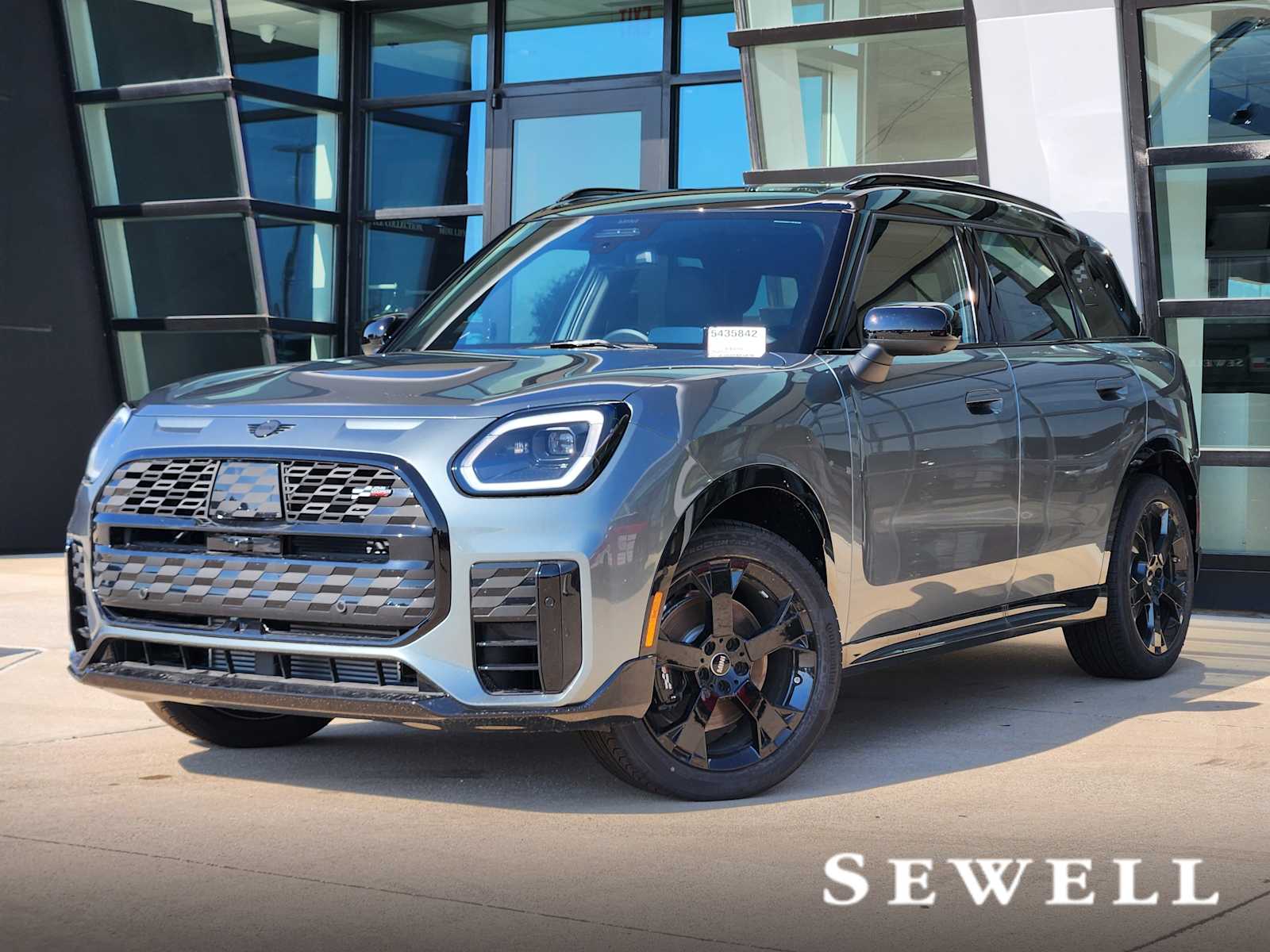 2027 MINI Cooper Countryman S Image 1 of 7