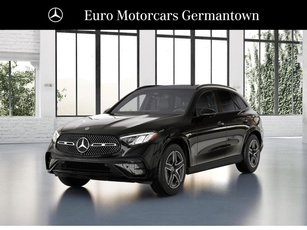 2027 Mercedes-Benz GLC 300 Image 2 of 42