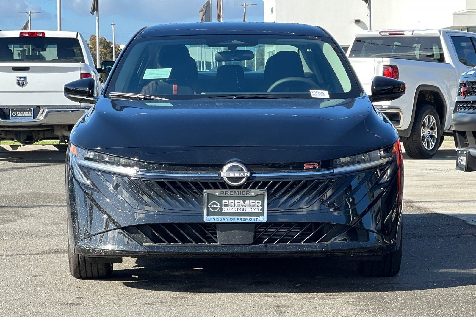 2027 Nissan Sentra SR Image 3 of 34