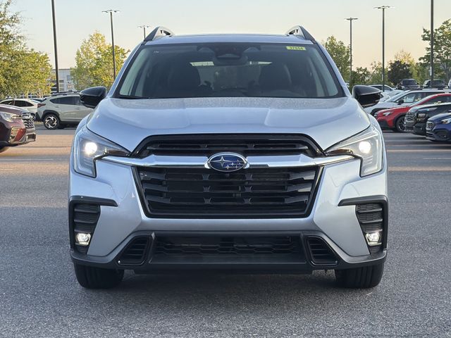 2027 Subaru Ascent Limited Image 2 of 30