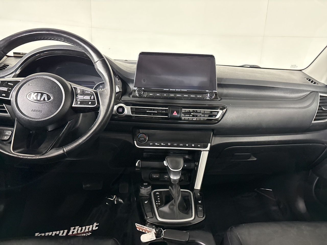 Vehicle image 22 of 34
