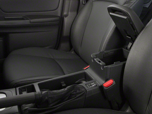 Vehicle image 4 of 9