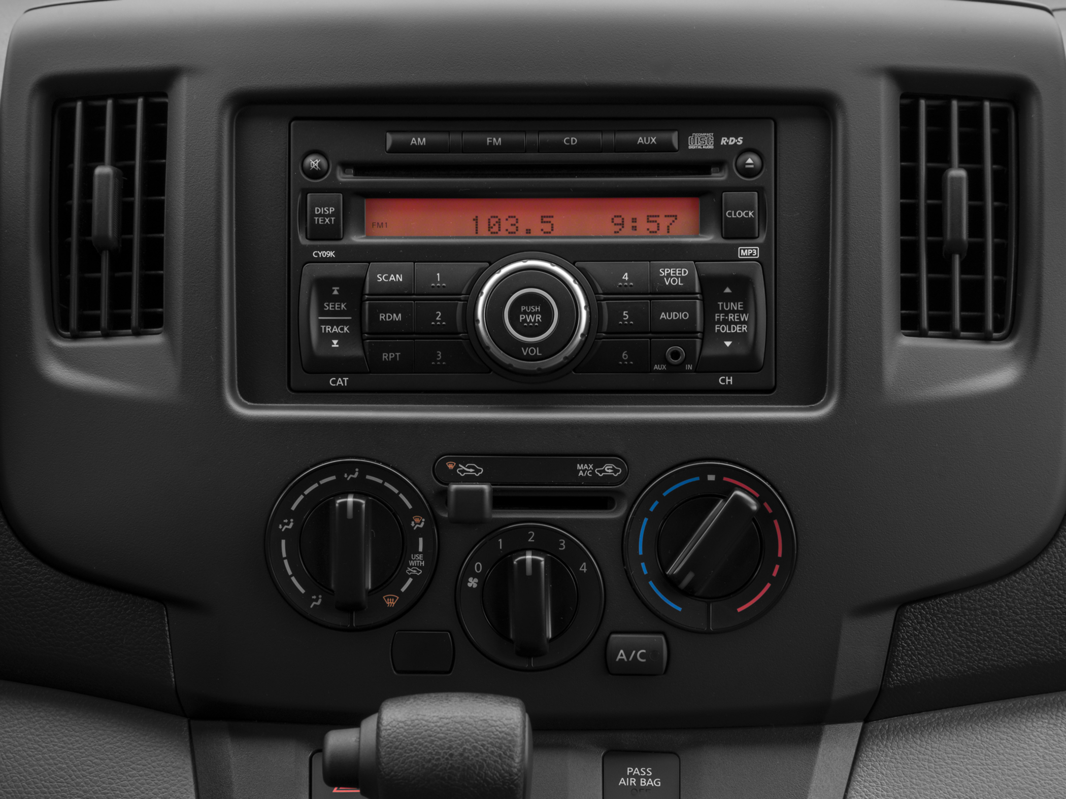 2015 Chevrolet City Express LT Image 5 of 11