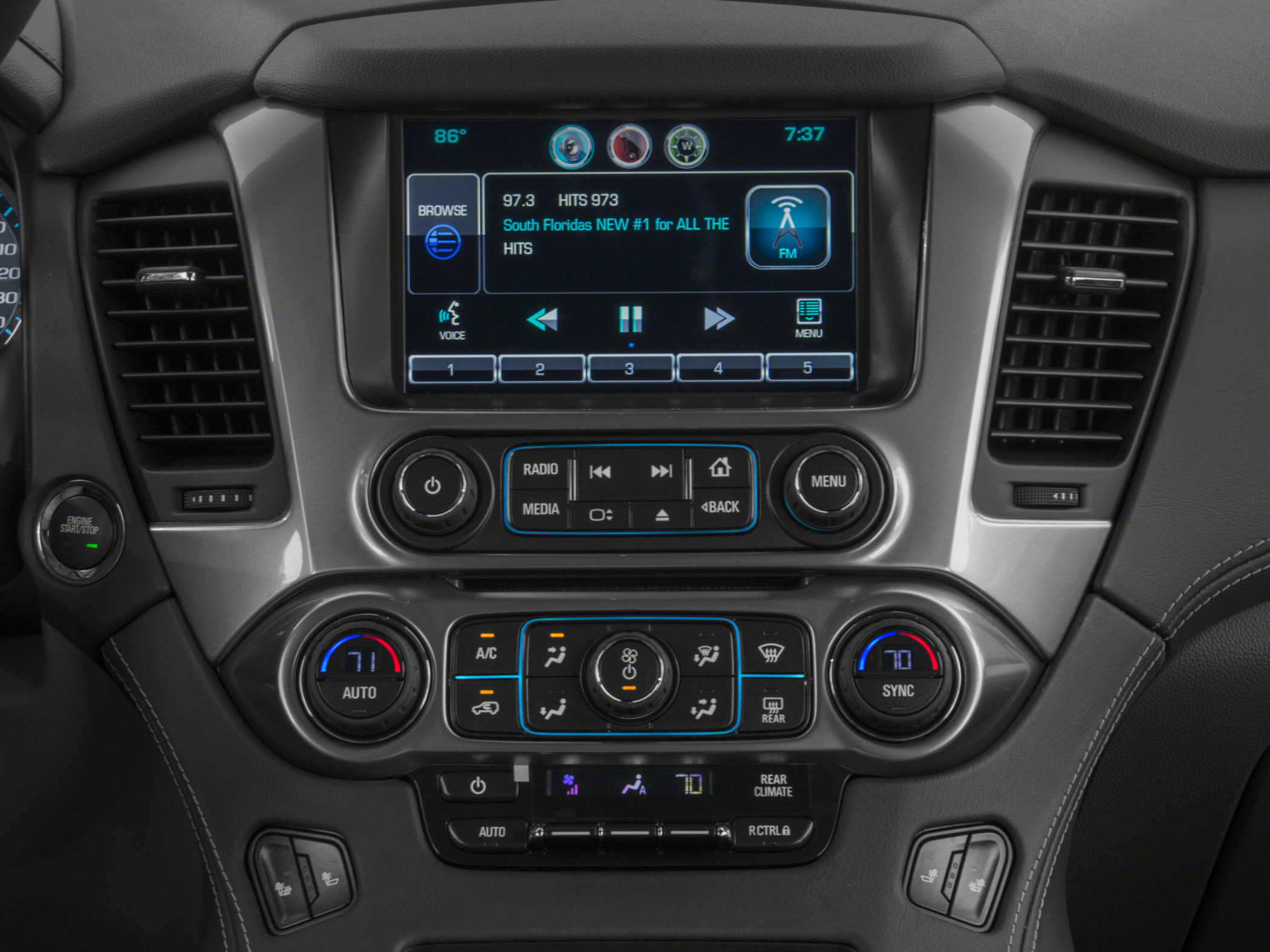 2015 Chevrolet Suburban LT Image 5 of 12