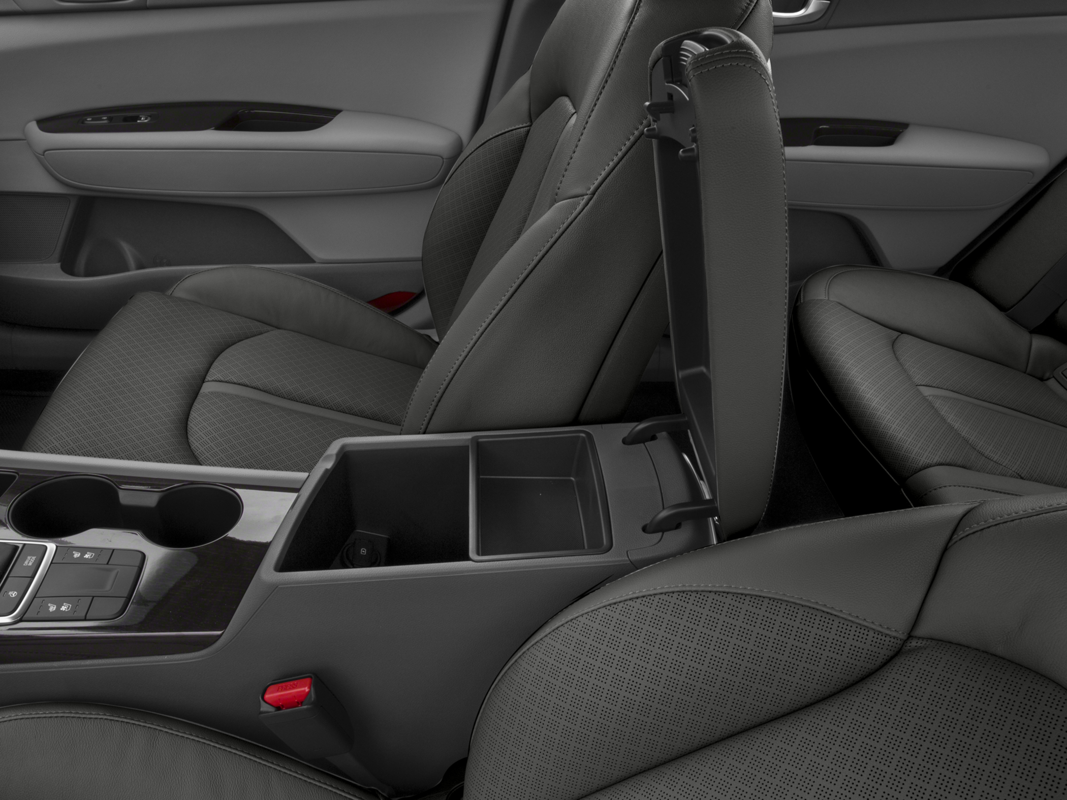 Vehicle image 7 of 12