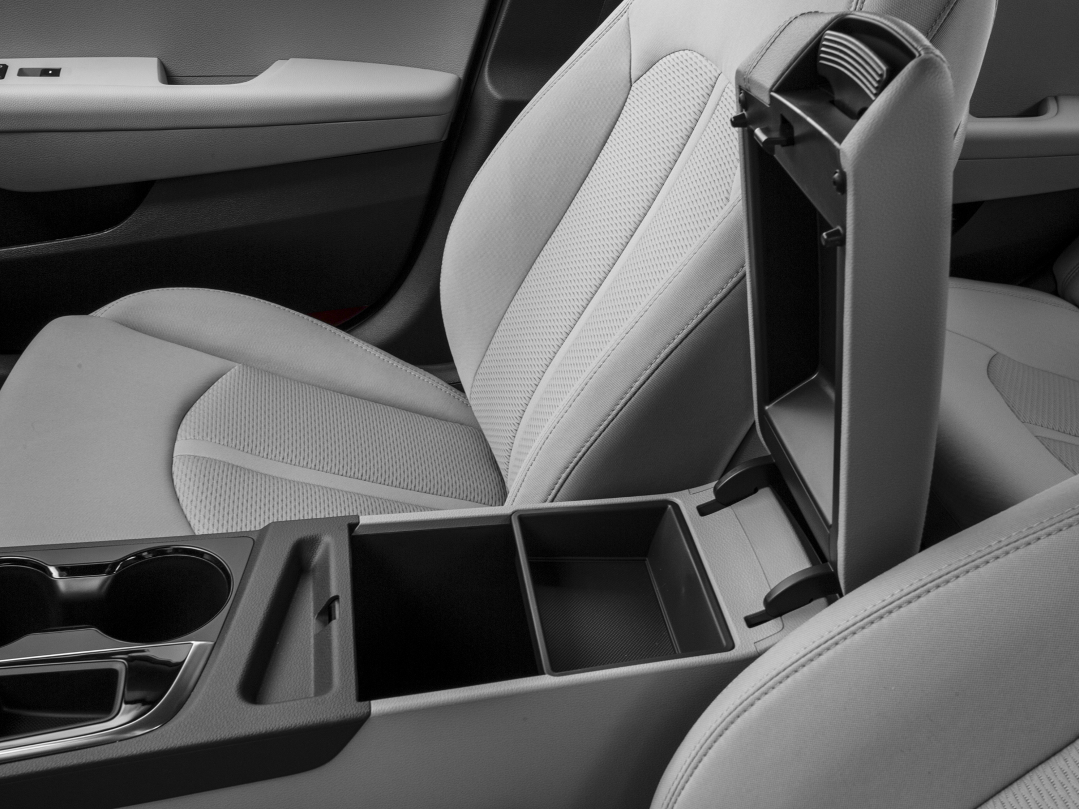 2017 Hyundai Sonata 2.4L Image 7 of 12