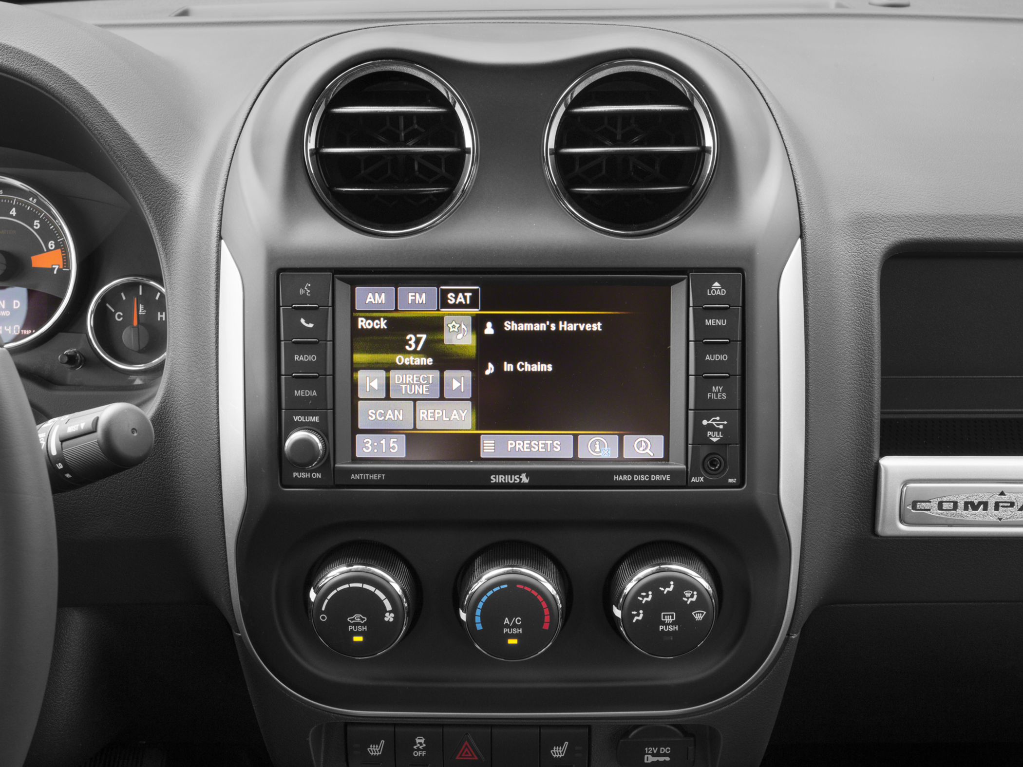 Vehicle image 5 of 12