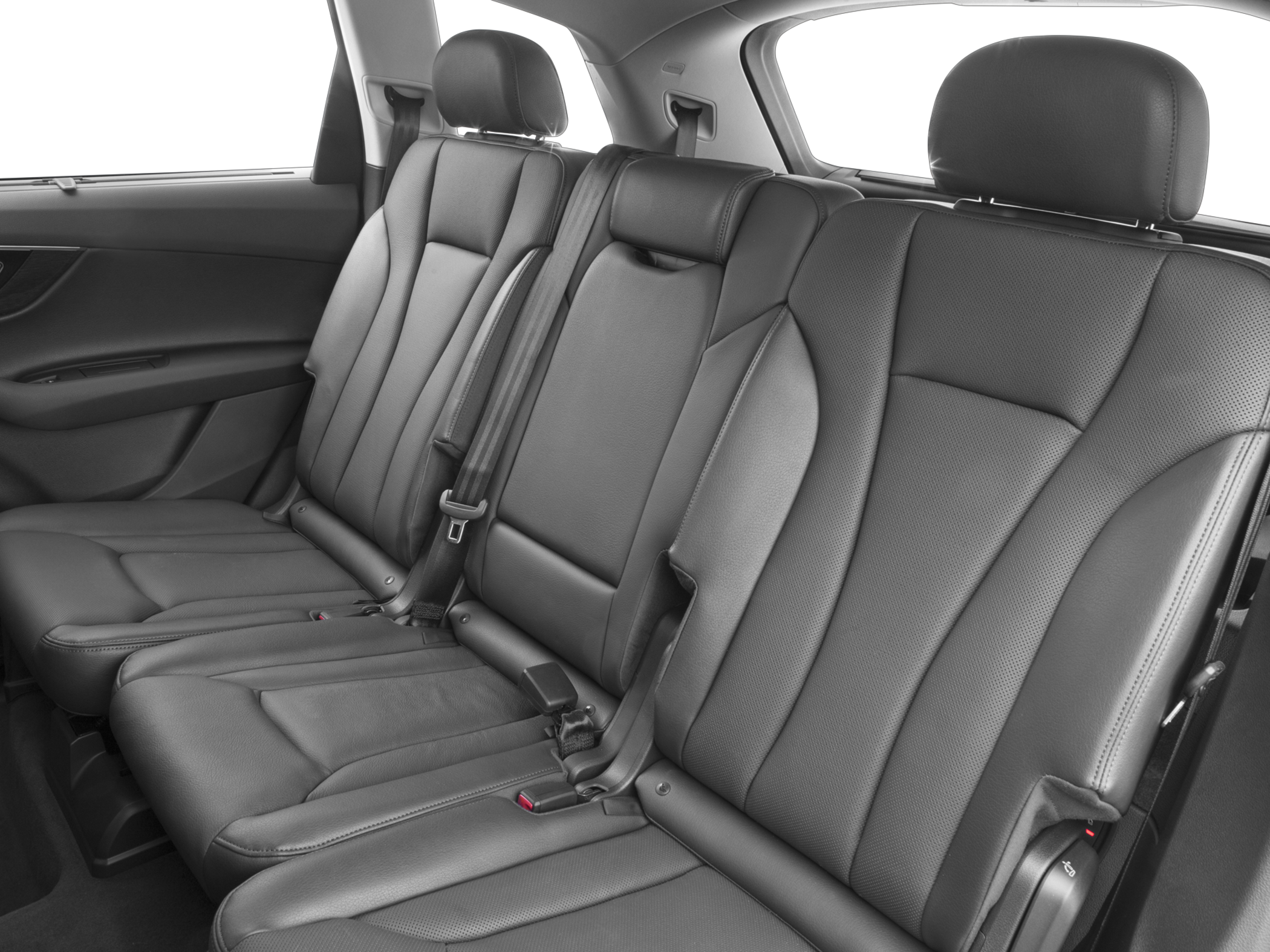 Vehicle image 9 of 12