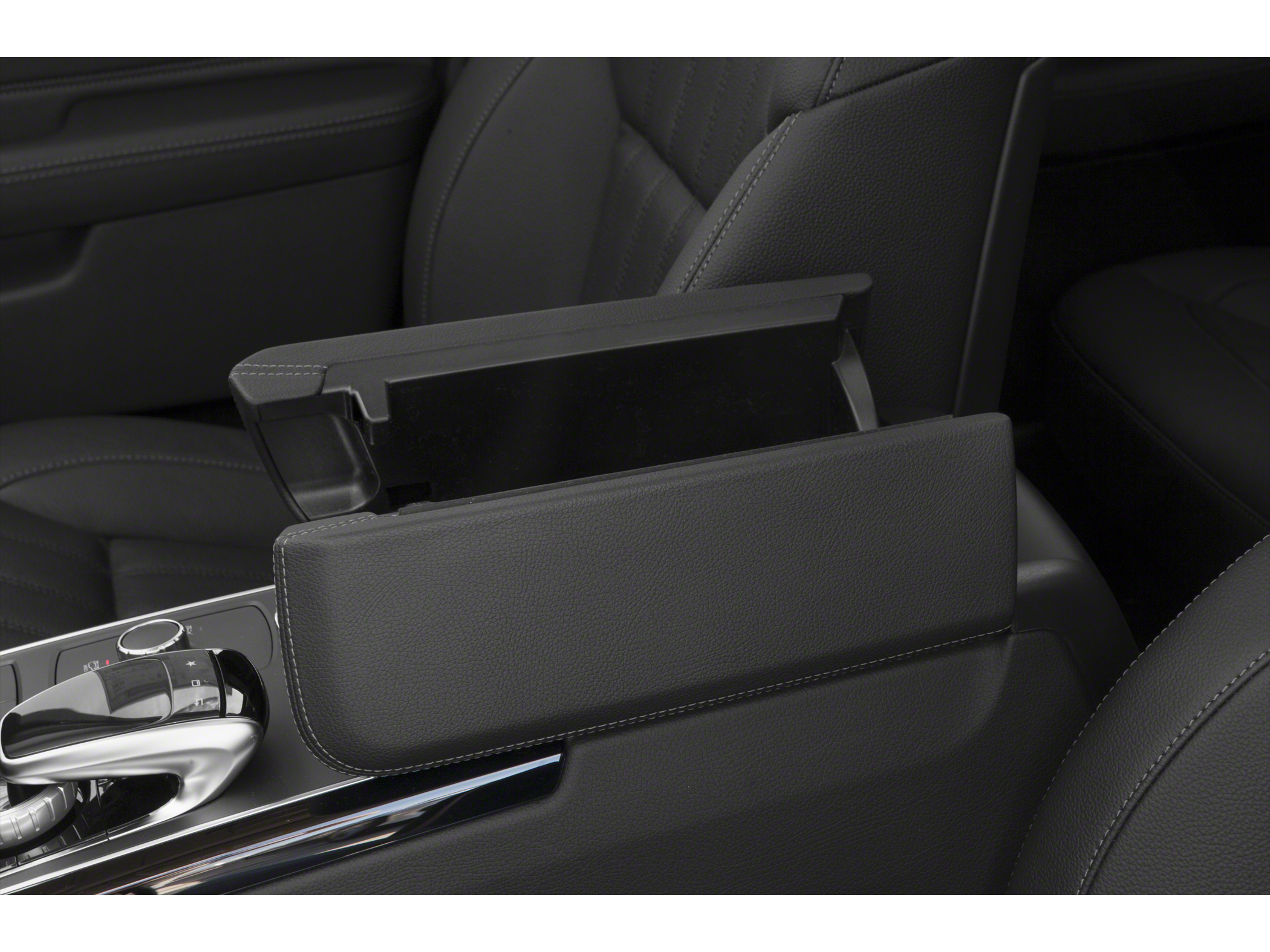 Vehicle image 7 of 12
