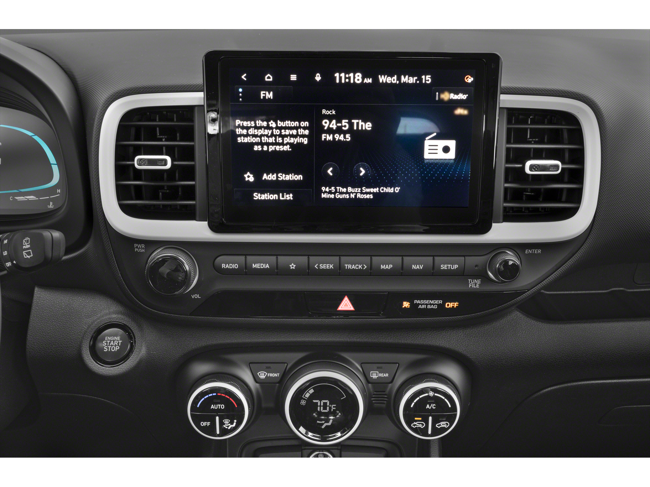 2024 Hyundai Venue Limited Image 5 of 11