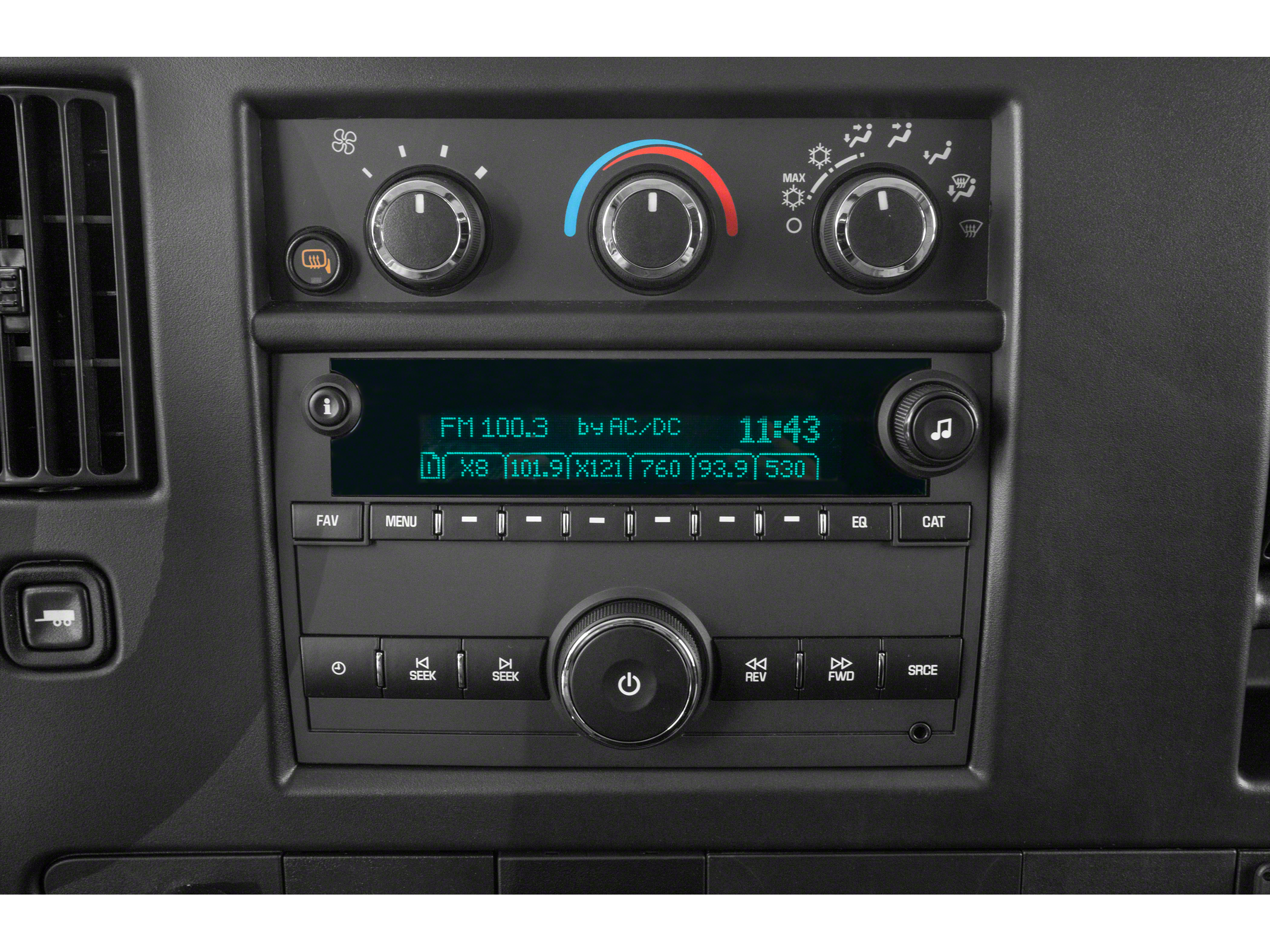 2025 GMC Savana Base Image 5 of 10