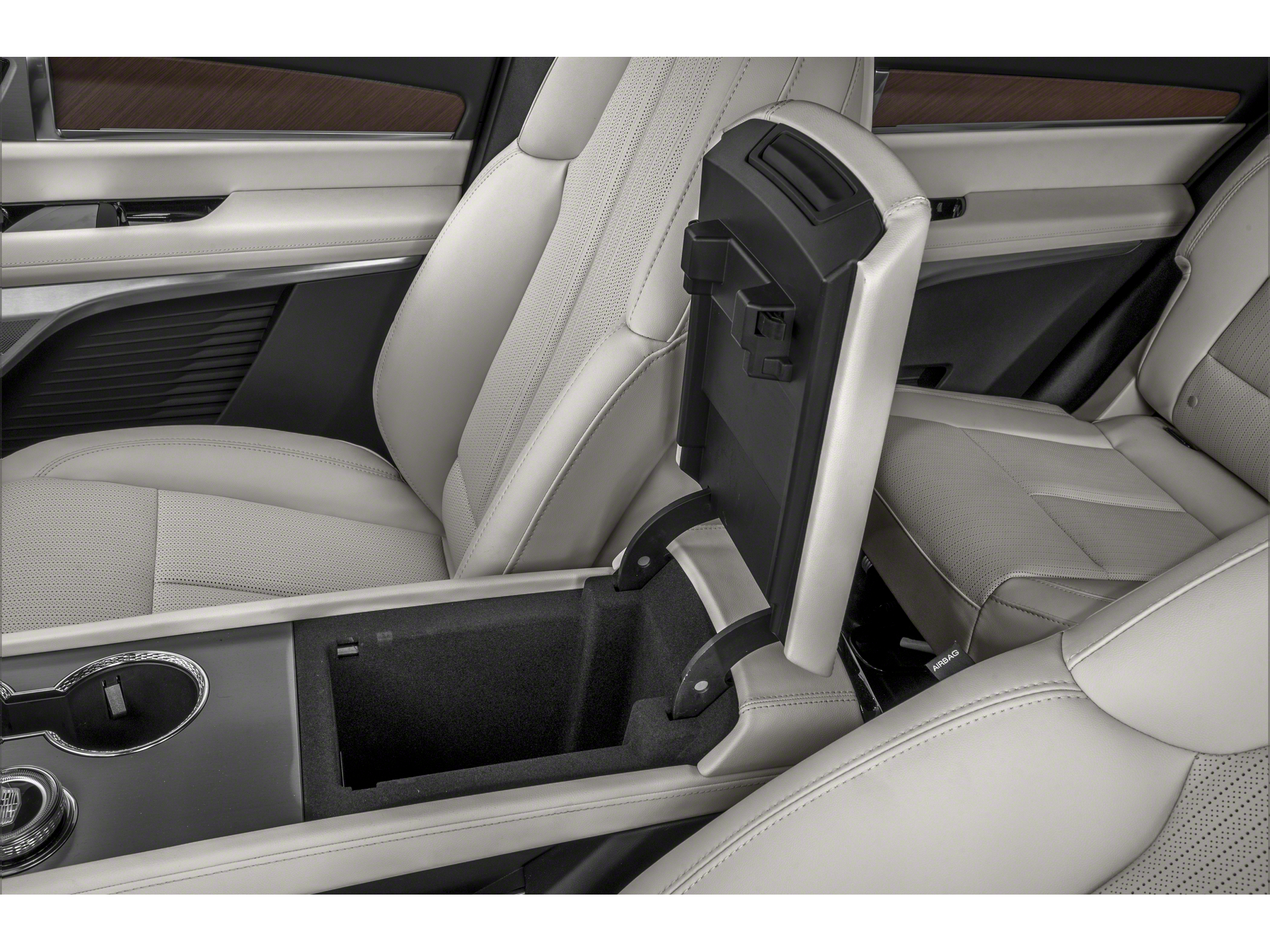 2026 Cadillac VISTIQ Luxury Image 7 of 11