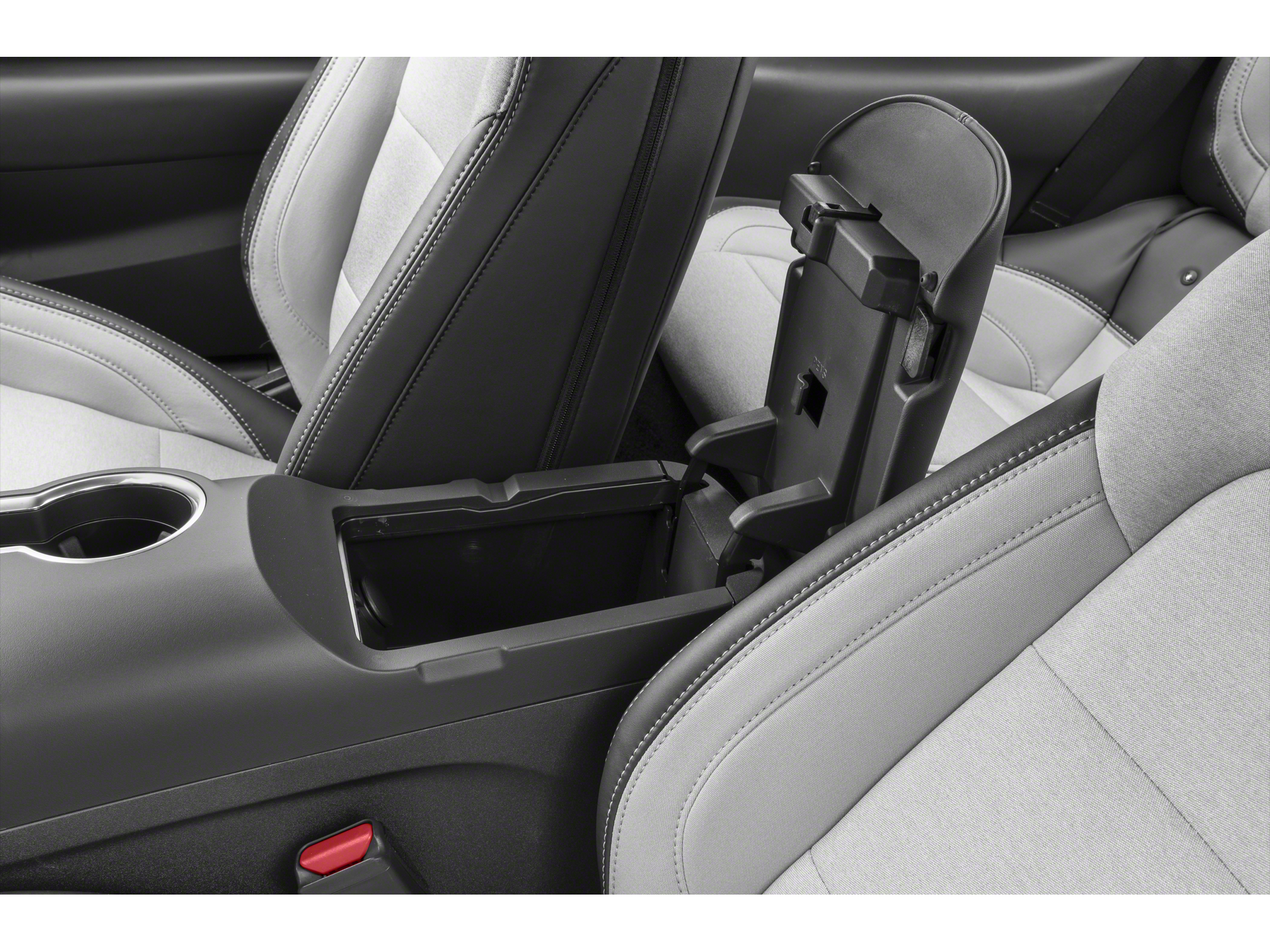 2026 Ford Mustang EcoBoost Image 7 of 11