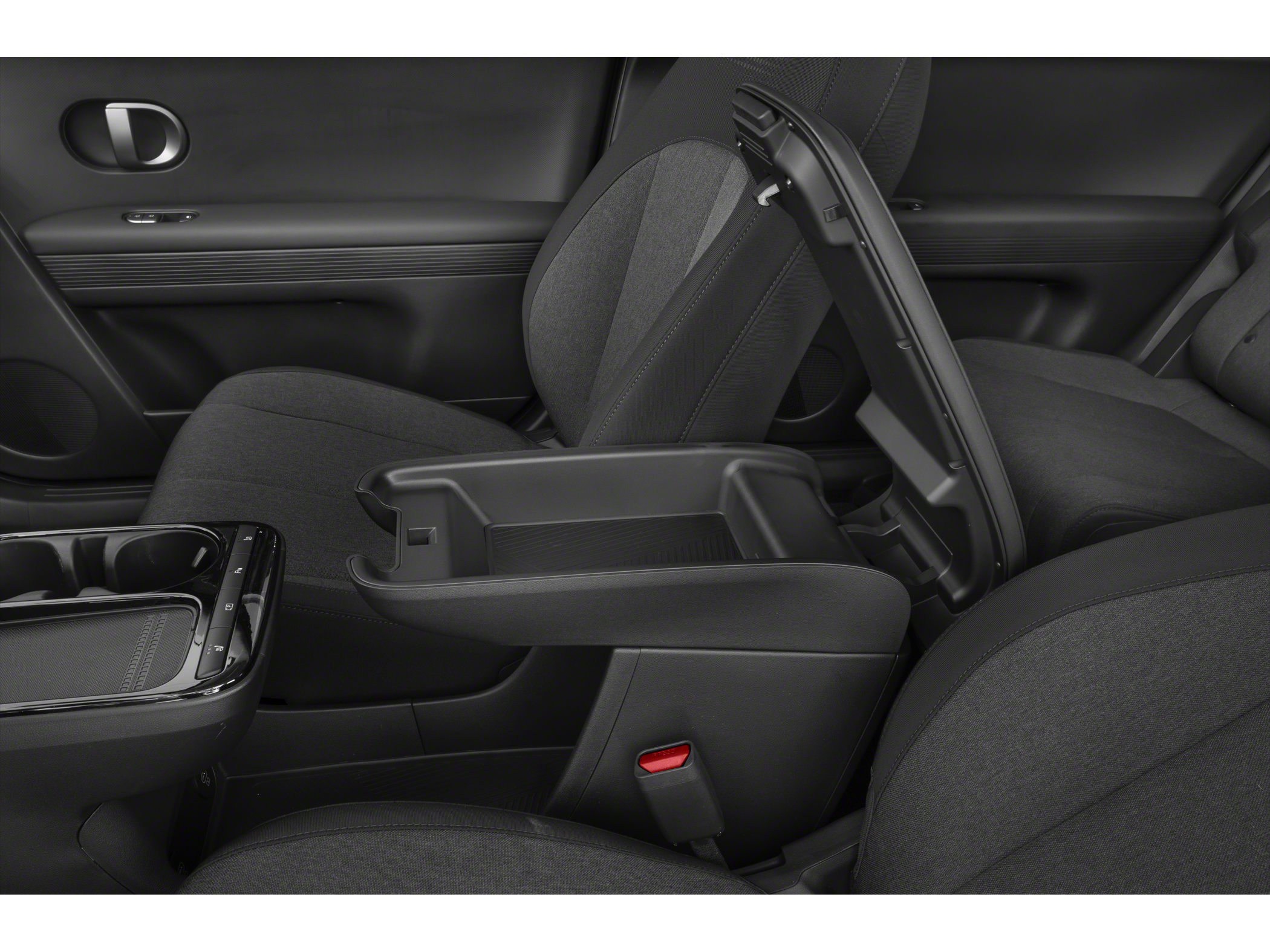 2026 Hyundai IONIQ 5 SE Image 7 of 11