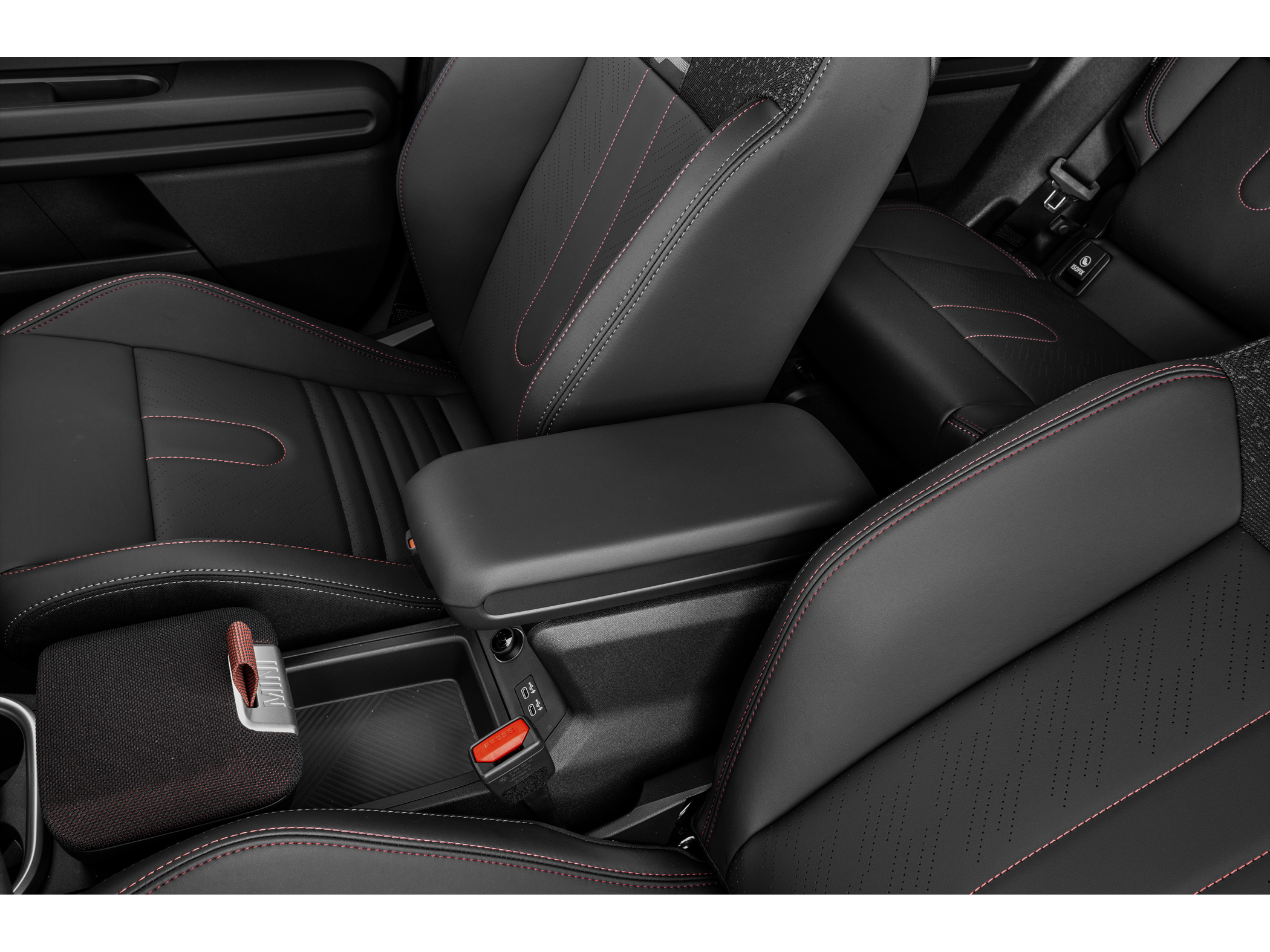 2026 MINI Cooper Countryman John Cooper Works Image 7 of 11