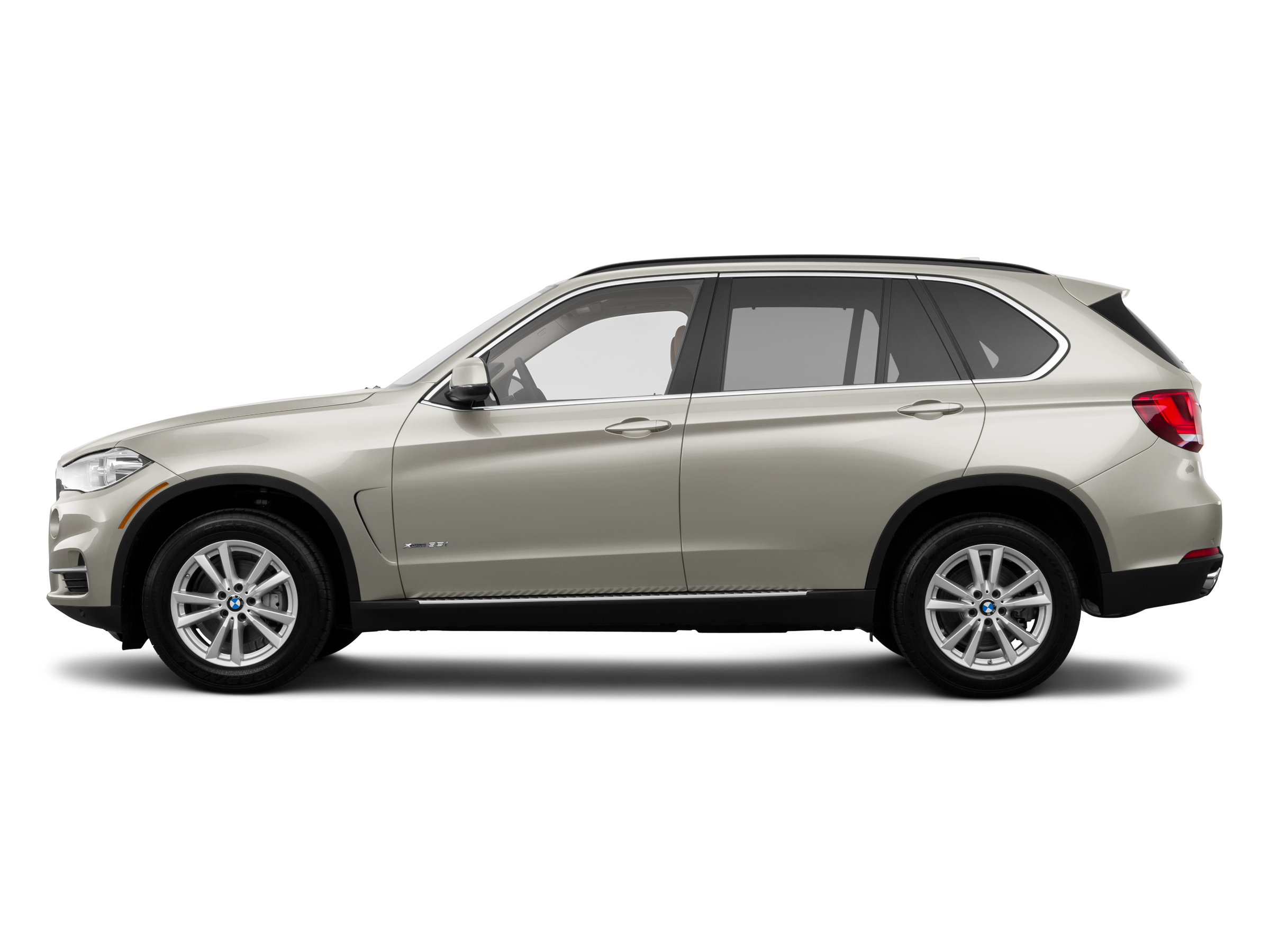 2015 BMW X5 xDrive50i Image 2 of 12