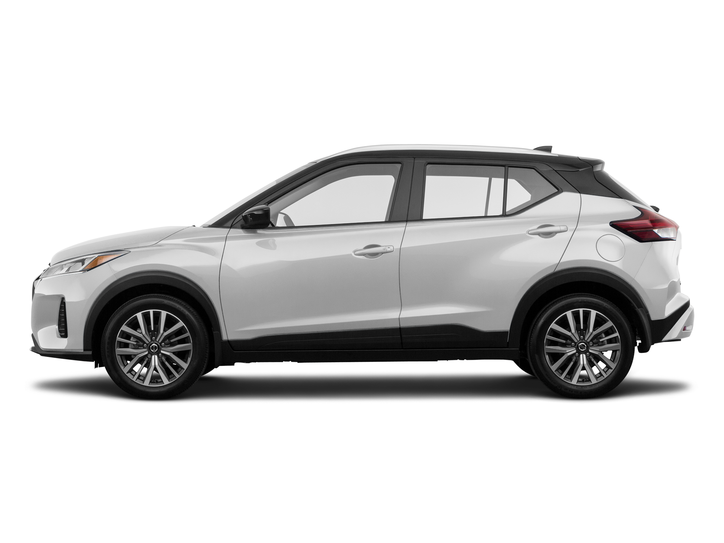2021 Nissan Kicks S Image 2 of 11