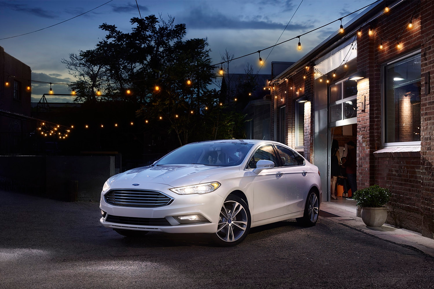 2018 Ford Fusion Hybrid: One of Capital One's 10 Best Road Trip Vehicles, According to Science