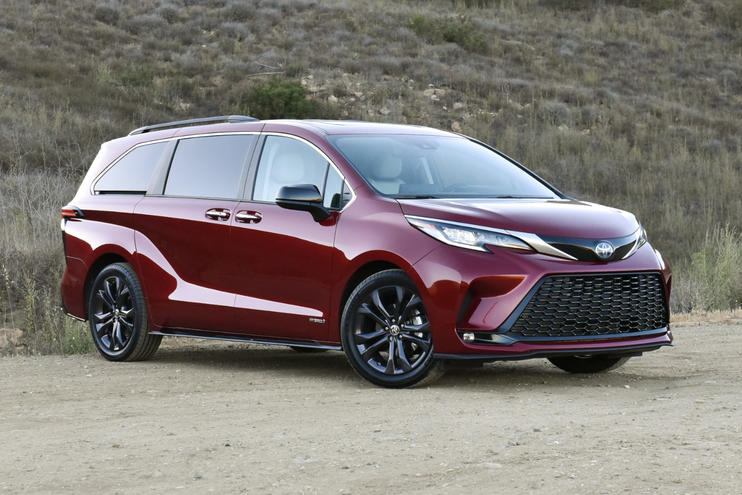 2021 Toyota Sienna Review: Democratizing Fuel Efficiency for Families