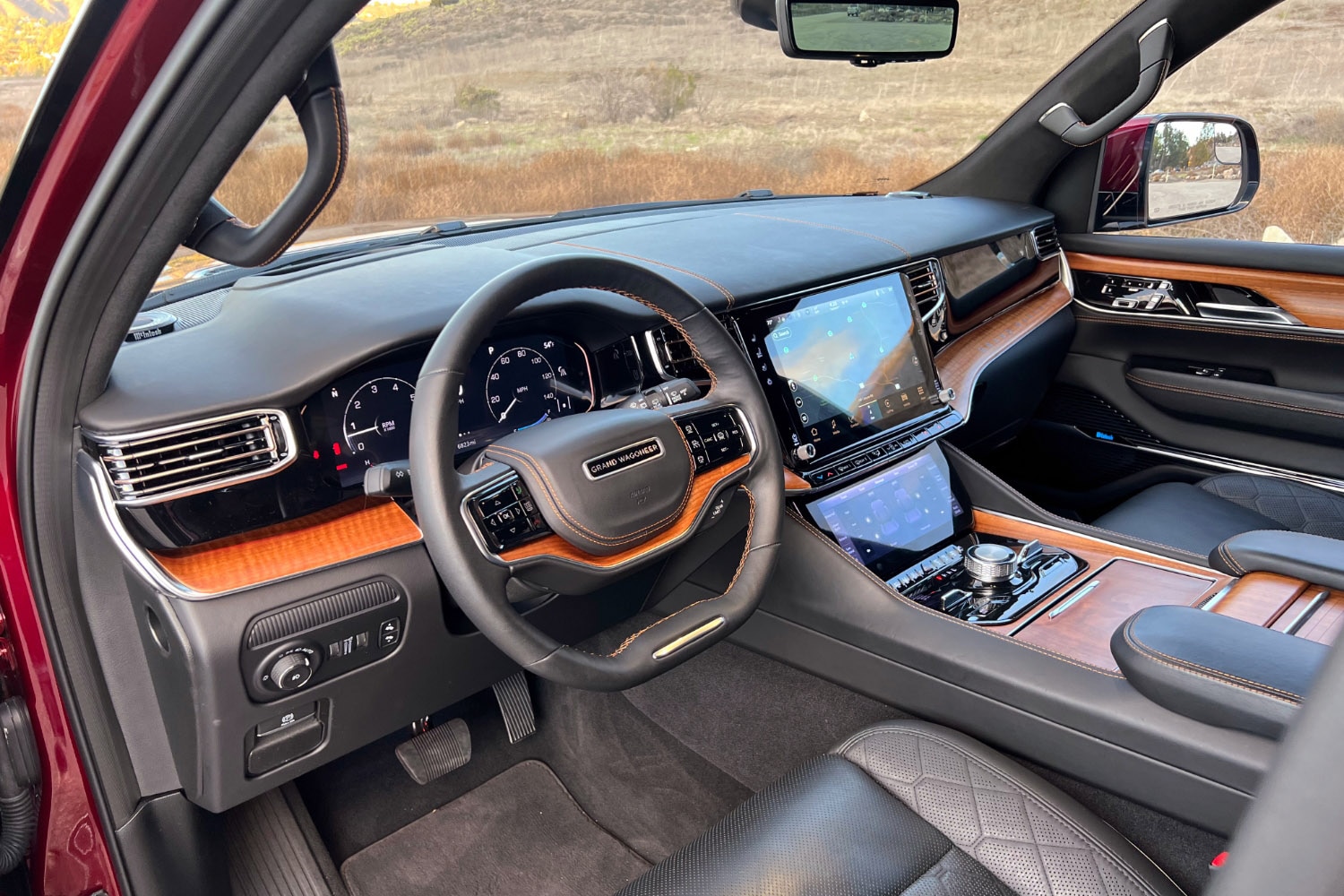 2022 Jeep Grand Wagoneer Dashboard/Interior