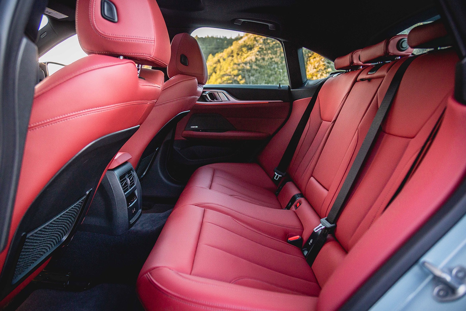 2022 BMW i4 M50 interior, back seats