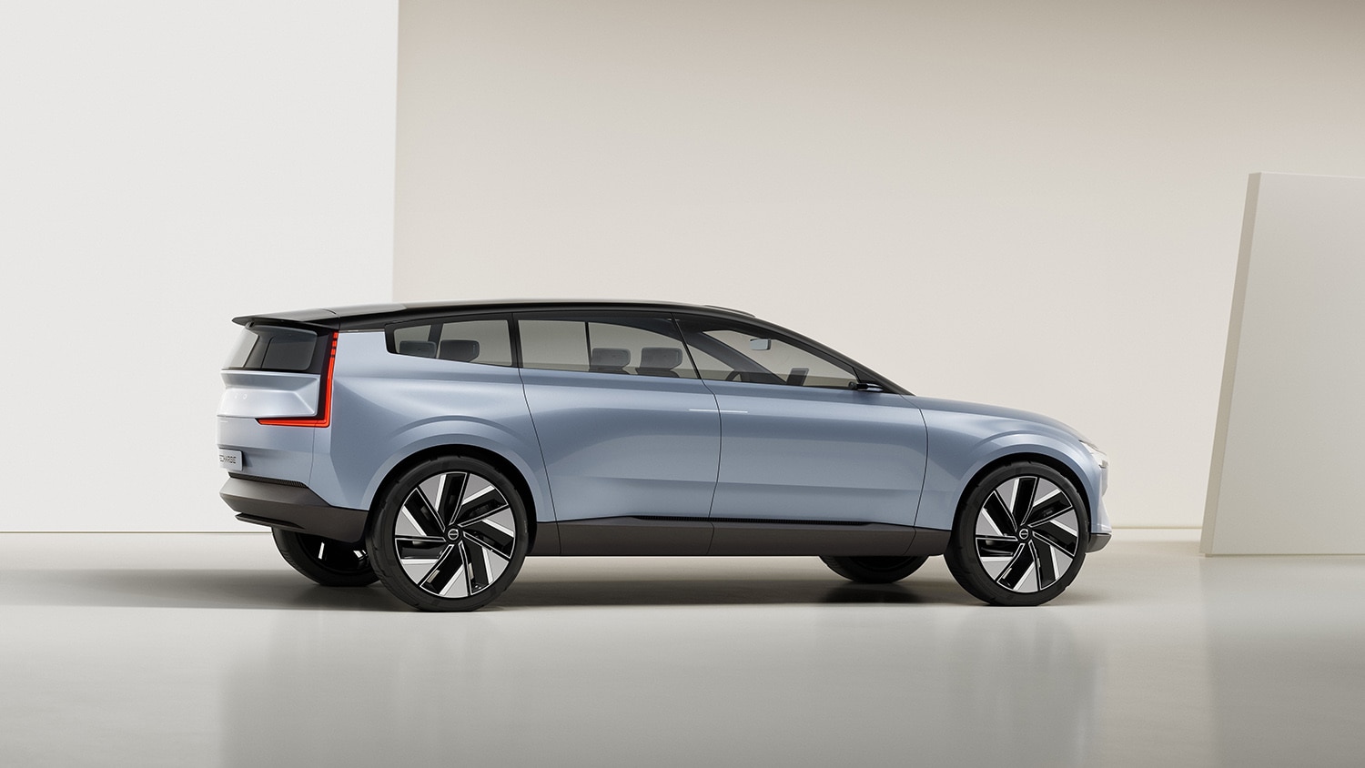 Volvo Concept Recharge rear quarter