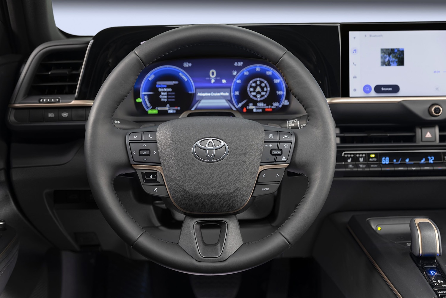 2023 Toyota Crown Platinum steering wheel