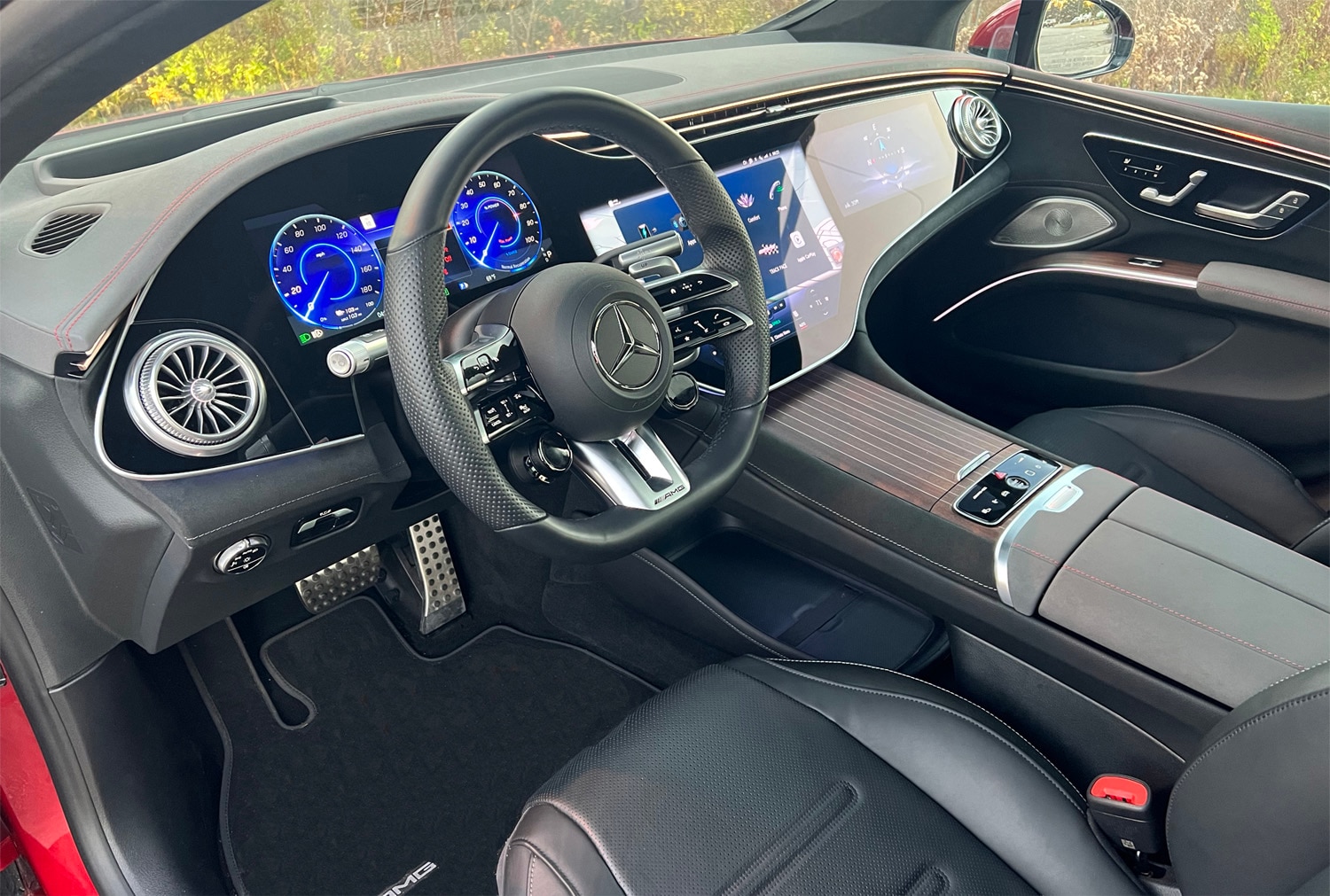 2022 Mercedes-Benz AMG EQS interior dashboard