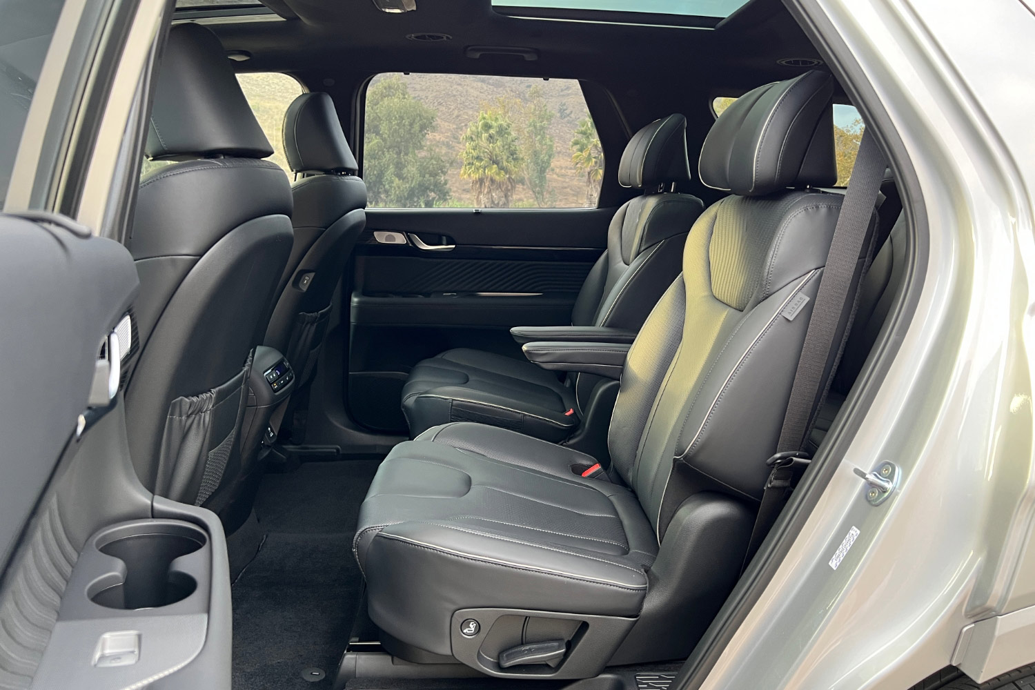 2023 Hyundai Palisade rear seats interior