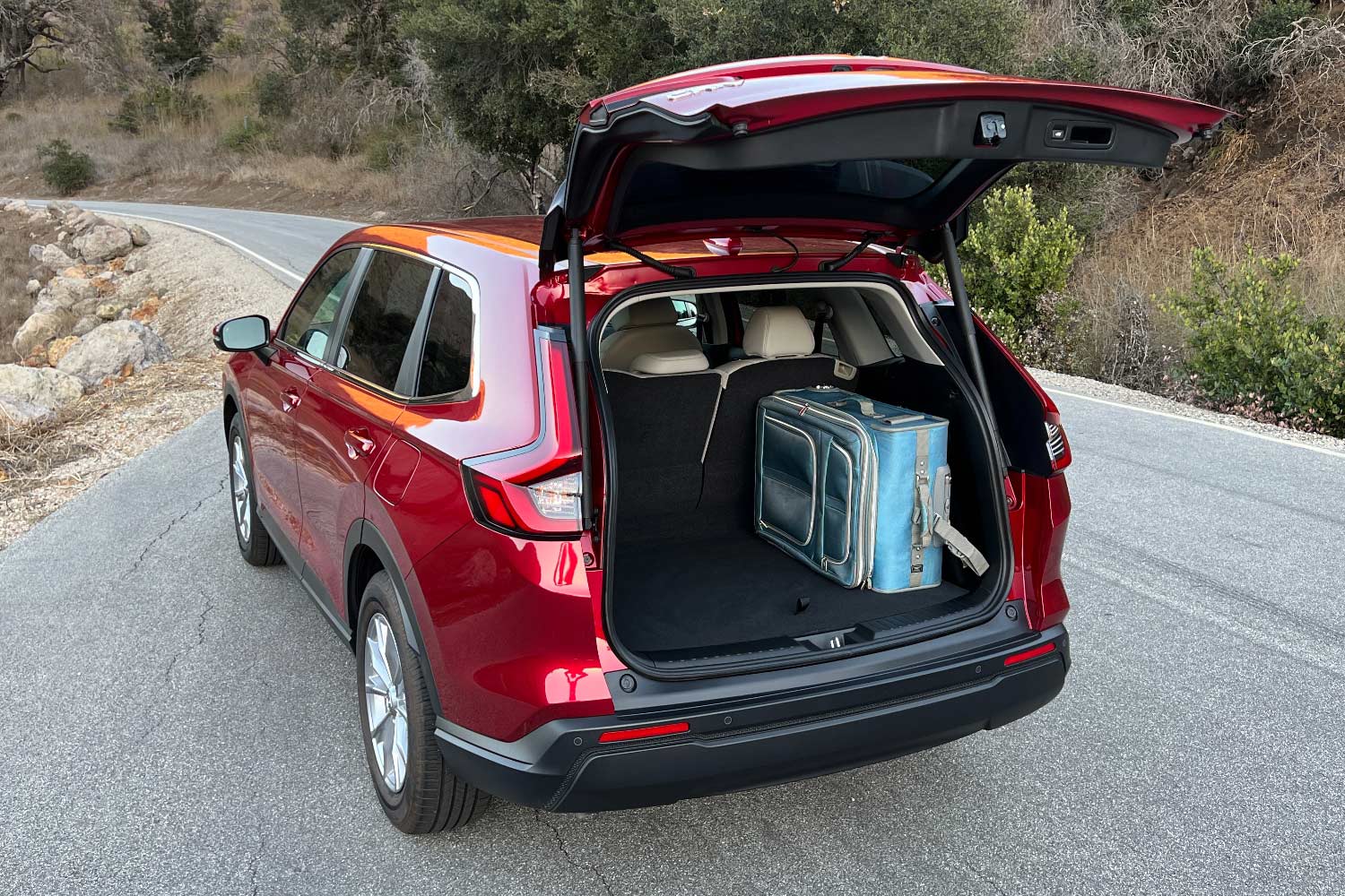 2023 Honda CR-V cargo area with luggage