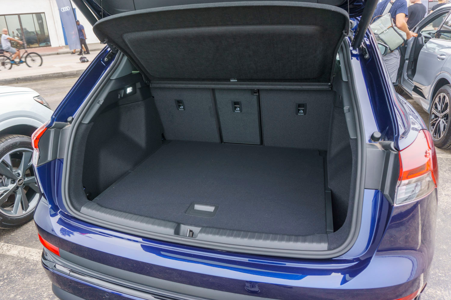 2022 Audi Q4 e-tron cargo area 