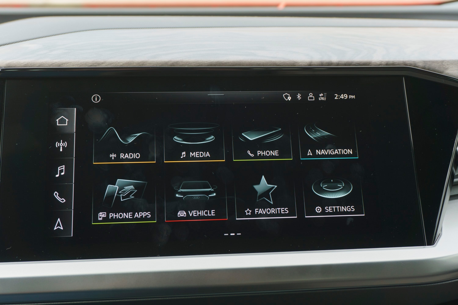 2022 Audi Q4 e-tron infotainment screen