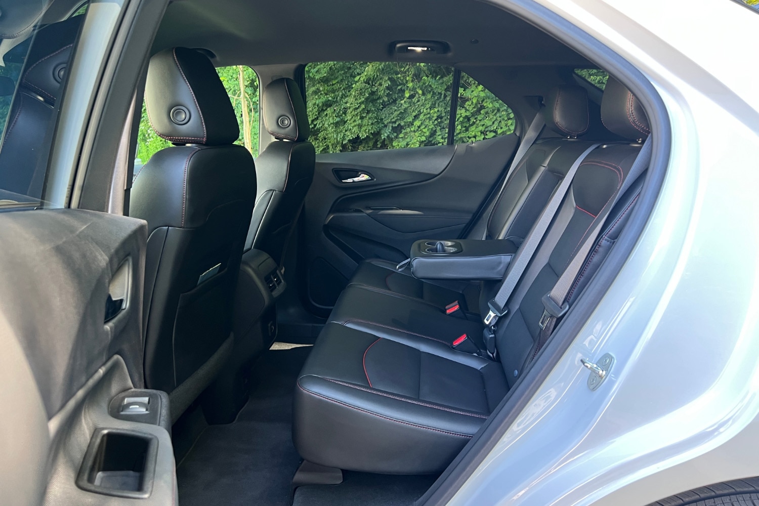 2022 Chevrolet Equinox RS back seat