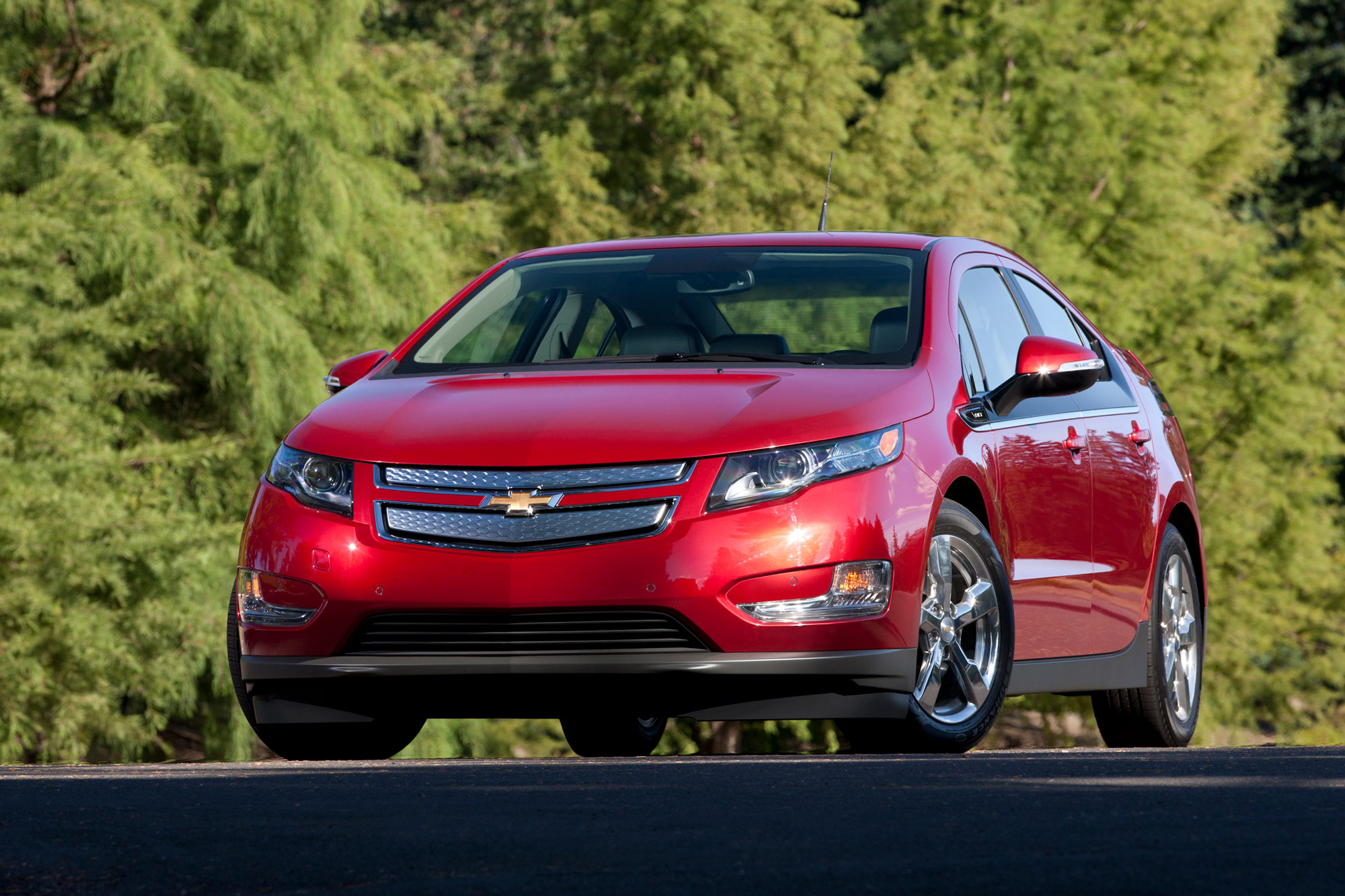 Red 2015 Chevrolet Volt