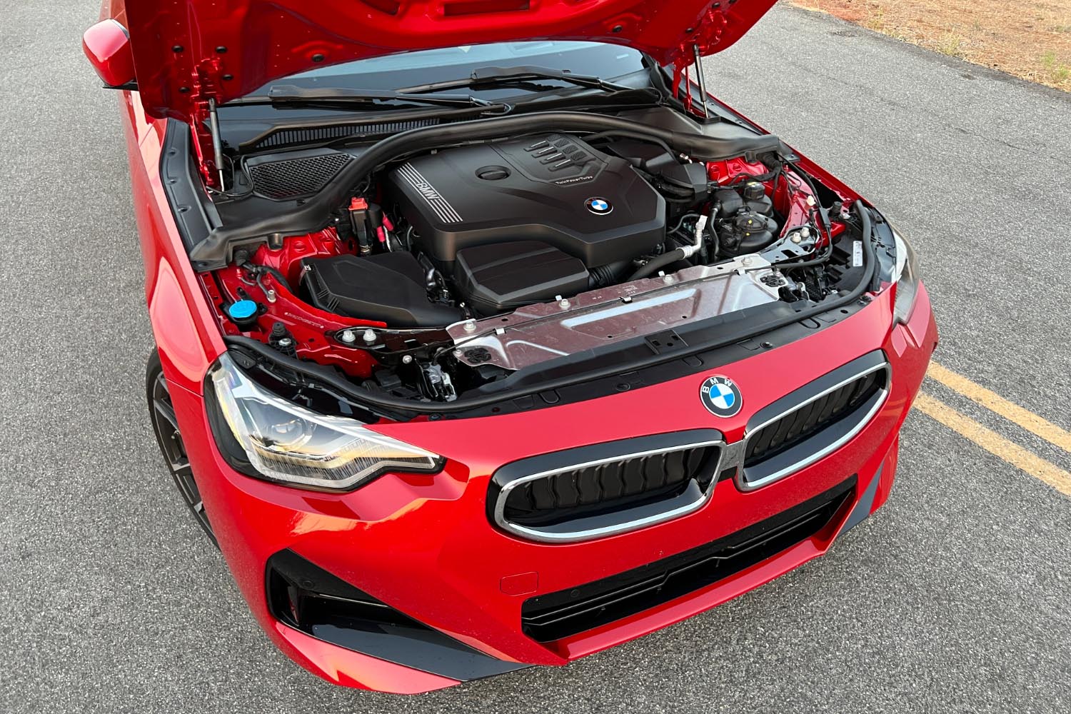 2022 BMW 230i Coupe engine